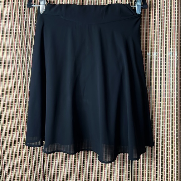 LULU’s Black “Back Lace up” Dress, size L, See All Pictures, flowing skirt, mini - Picture 10 of 13